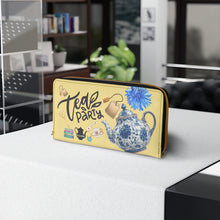 Load image into Gallery viewer, Zipper Wallet 'Tea Party'