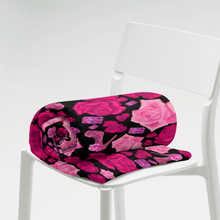 Load image into Gallery viewer, Throw Blanket 'Pink crystals shoes'