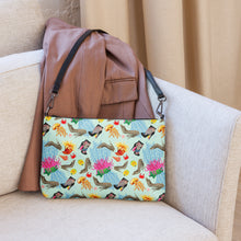 Load image into Gallery viewer, Crossbody bag 'Let the see set you free'