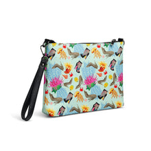 Load image into Gallery viewer, Crossbody bag 'Let the see set you free'