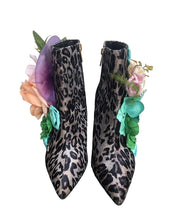 Load image into Gallery viewer, Nature Boots Size EU 39/ USA 9