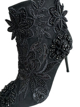 Load image into Gallery viewer, Karol Boots EU 37/ USA 7