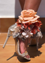 Load image into Gallery viewer, Rose Sandal Size EU 39/ USA 9