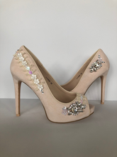 Load image into Gallery viewer, Diamante pump Size EU 38/ USA 8