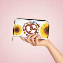 Load image into Gallery viewer, Zipper Wallet 'Pretzel'
