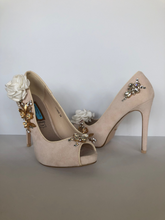 Load image into Gallery viewer, Fiore pump Size EU 38/ USA 8