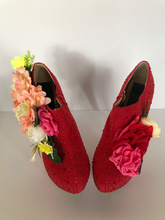 Load image into Gallery viewer, Flores Boots Size EU 39/ USA 9