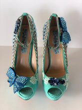 Load image into Gallery viewer, Ocean pumps