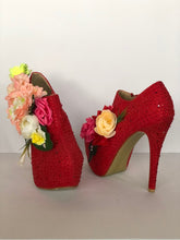 Load image into Gallery viewer, Flores Boots Size EU 39/ USA 9