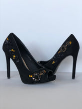 Load image into Gallery viewer, Night pump Size EU 37/ USA 7