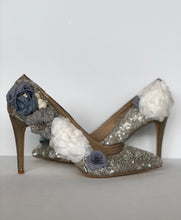 Load image into Gallery viewer, Silver Elsa pump Size EU 40/ USA 10