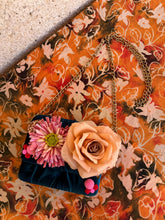 Load image into Gallery viewer, Camy Clutch