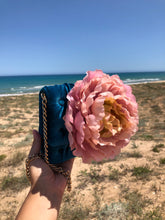 Load image into Gallery viewer, Rose Clutch