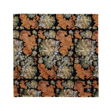 Load image into Gallery viewer, Bandana 'Nude embroidery'