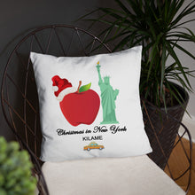 Load image into Gallery viewer, Pillow 'Christmas in New York Big Apple'