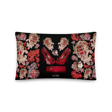 Load image into Gallery viewer, Pillow 'Holidays Couture'