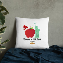 Load image into Gallery viewer, Pillow 'Christmas in New York Big Apple'