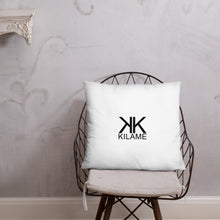 Load image into Gallery viewer, Pillow 'Christmas party'