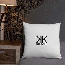 Load image into Gallery viewer, Pillow 'Christmas party'