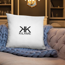 Load image into Gallery viewer, Pillow 'Christmas party'