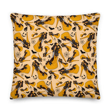 Load image into Gallery viewer, Pillow 'Happy Halloween'