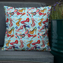 Load image into Gallery viewer, Pillow 'Wonderland'