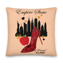 Load image into Gallery viewer, Pillow 'Empire State of dreams'