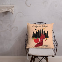 Load image into Gallery viewer, Pillow 'Empire State of dreams'