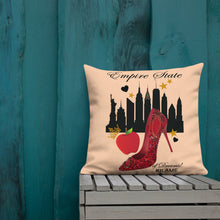 Load image into Gallery viewer, Pillow 'Empire State of dreams'