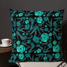 Load image into Gallery viewer, Pillow 'Rose Verdi'