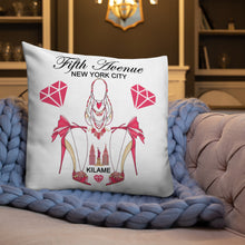 Load image into Gallery viewer, Premium Pillow 'Fifth Avenue'