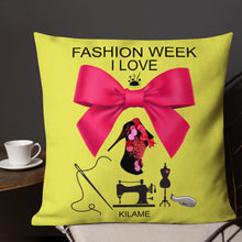 Load image into Gallery viewer, Pillow 'Fashion Week'