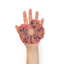 Load image into Gallery viewer, Scrunchie 'OMG. Shoes'