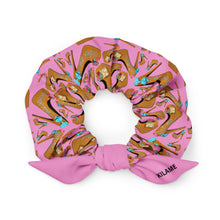 Load image into Gallery viewer, Scrunchie 'Eat me drink me'