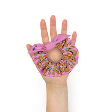Load image into Gallery viewer, Scrunchie 'Eat me drink me'