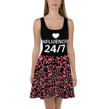 Load image into Gallery viewer, Dress Vilora '24/7 Influencer'