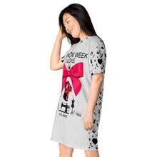 Load image into Gallery viewer, T-shirt dress 'Fashion creations'