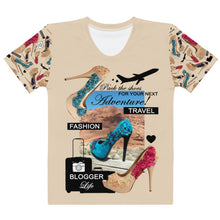 Load image into Gallery viewer, Women's T-shirt Like 'Travel Blogger'