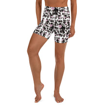 Load image into Gallery viewer, Shorts 'Lilac feathers boots'