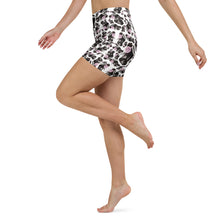 Load image into Gallery viewer, Shorts 'Lilac feathers boots'