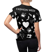 Load image into Gallery viewer, Tee 'I love NYFW'