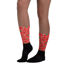 Load image into Gallery viewer, Unisex Socks 'Buon Natale'