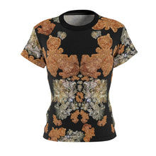 Load image into Gallery viewer, Tee Dasre 'Nude embroidery'