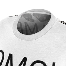 Load image into Gallery viewer, Tee 'Lilac feathers boots'