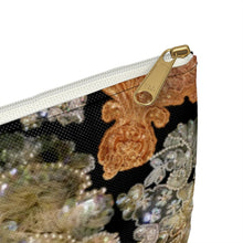 Load image into Gallery viewer, Accessory Pouch Rib 'Nude embroidery'