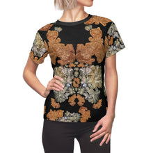 Load image into Gallery viewer, Tee Dasre 'Nude embroidery'