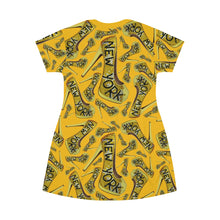 Load image into Gallery viewer, T-Shirt Dress 'Fantasy show'