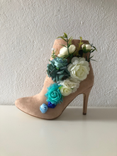 Load image into Gallery viewer, Laguna Boots Size EU 38/ USA 8