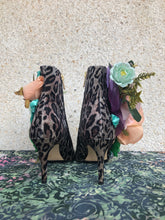 Load image into Gallery viewer, Nature Boots Size EU 39/ USA 9