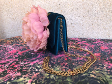 Load image into Gallery viewer, Rose Clutch